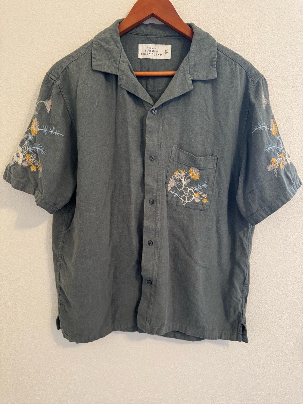 Abercrombie & Fitch Linen Blend Embroidered Camp Shirt Medium Floral Button Up